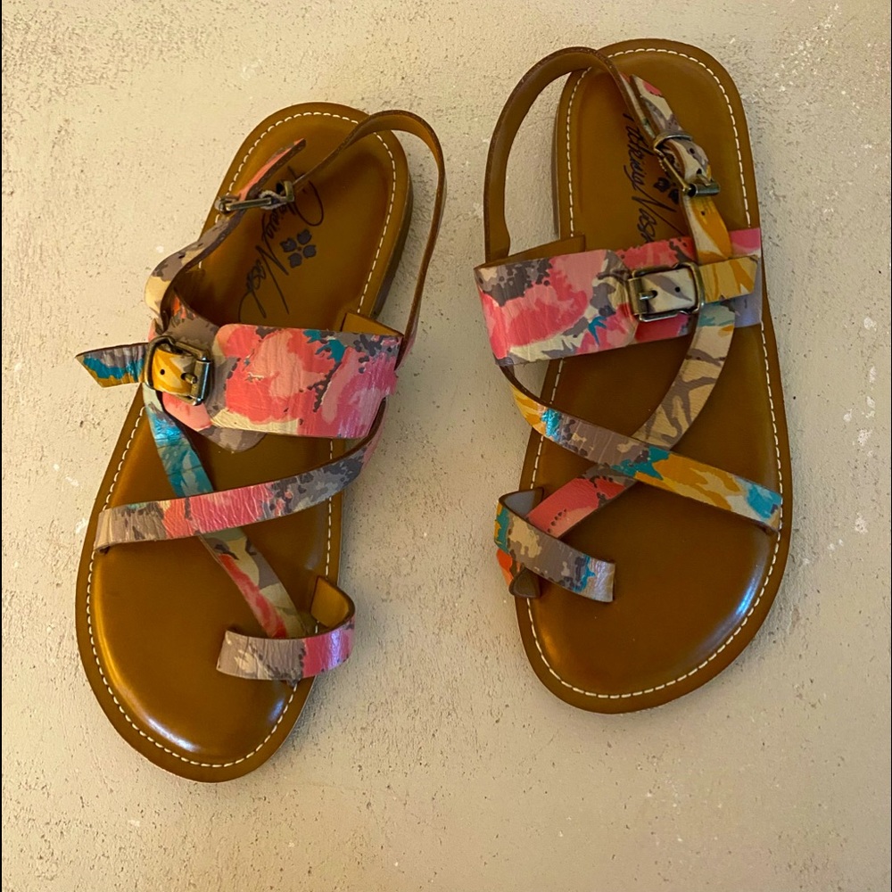 Patricia Nash sandals NWOT . Size 71/2